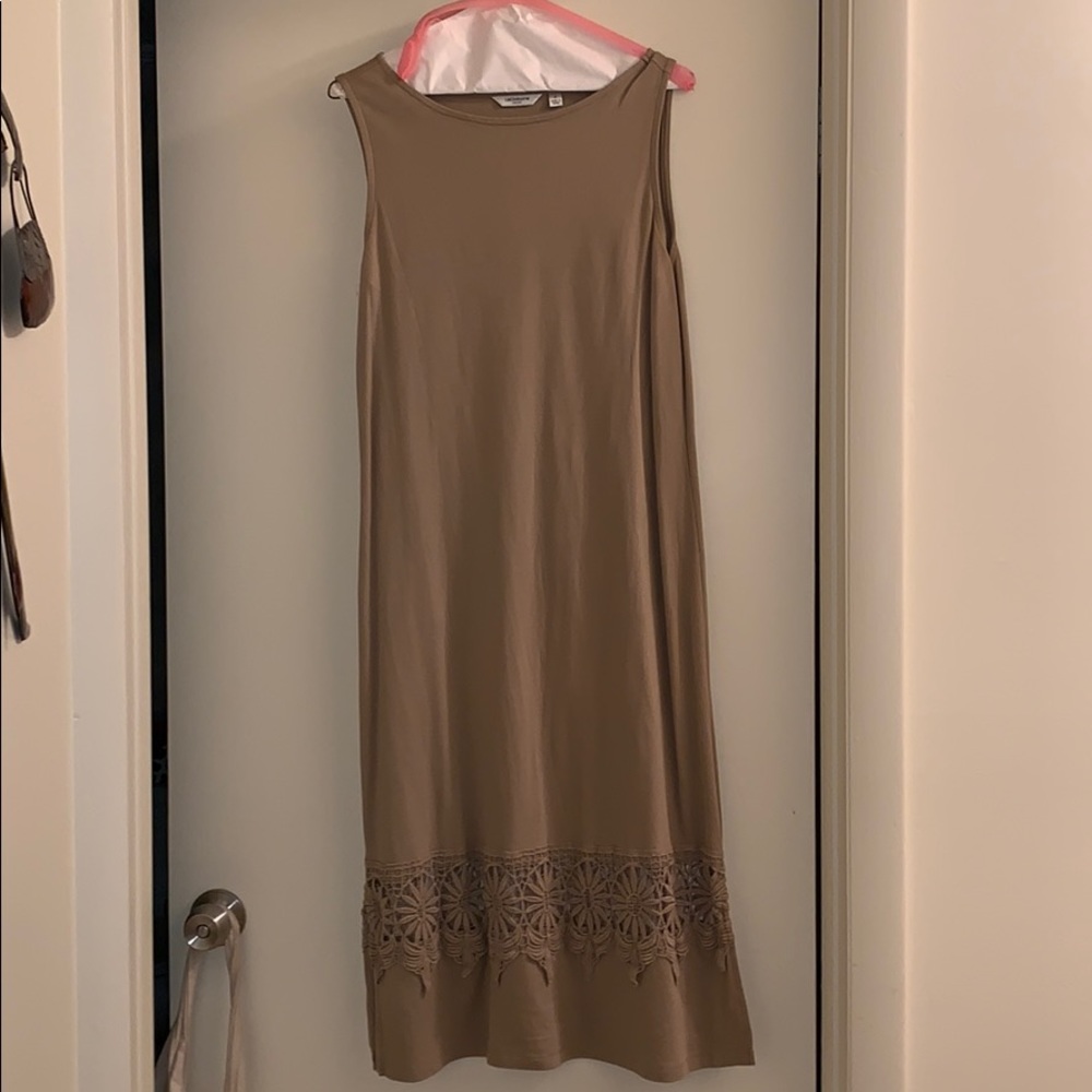 Dress - Picture 2 of 3